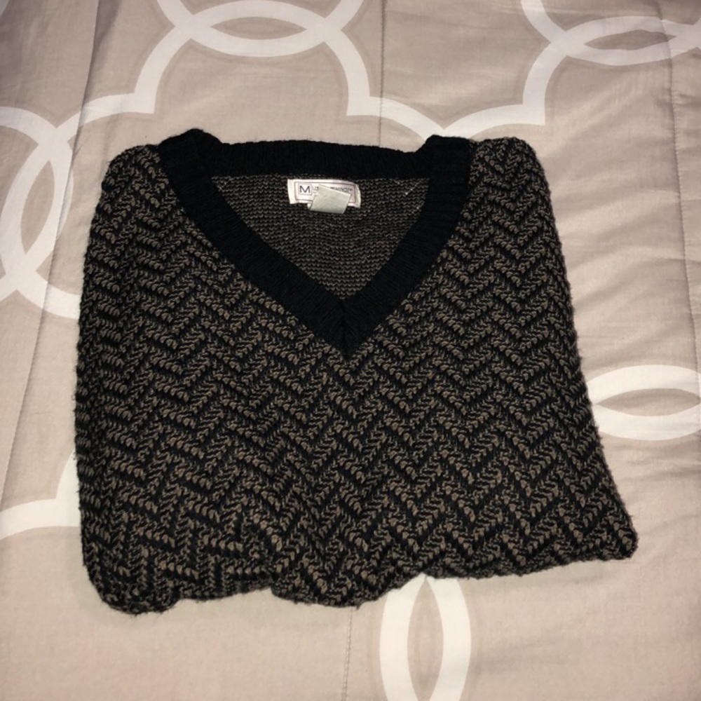Knit sweater